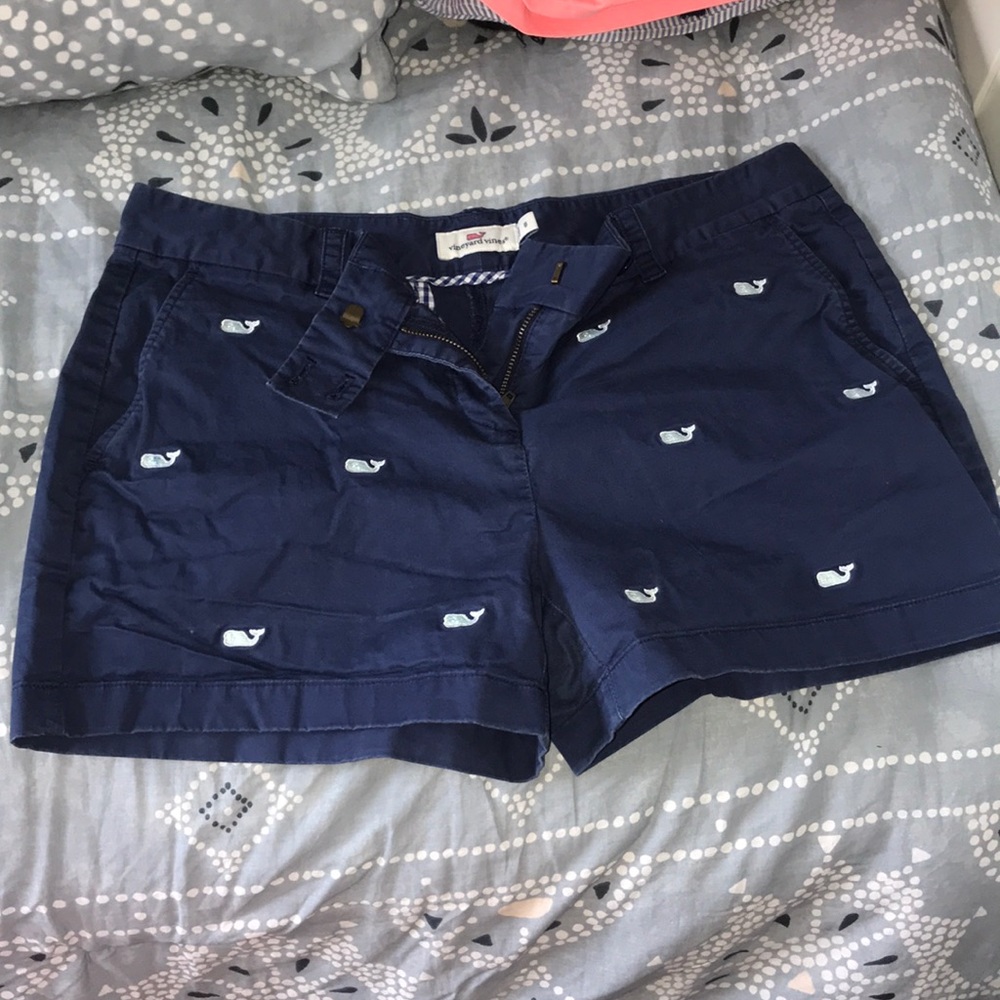 rare vineyard vines shorts!
